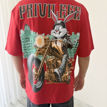 Motorlu Bugs Bunny Oversize Kırmızı Tişört
