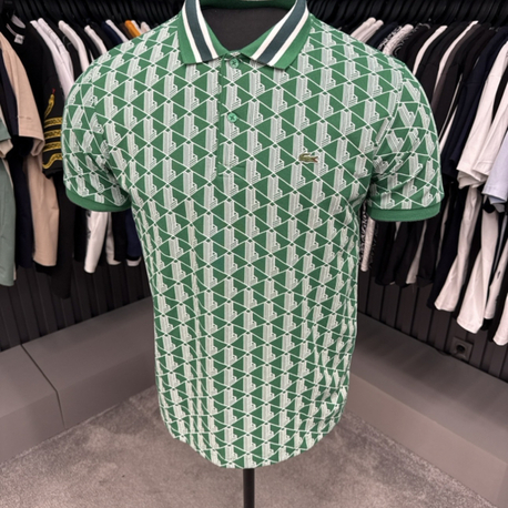 Monogram Desenli Detaylı Polo Yaka(10002-Yeşil)