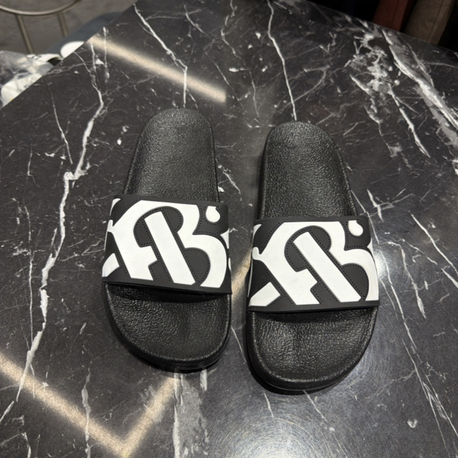 Burberry Plaj Terliği