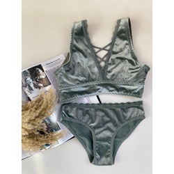 Çağla Yeşili Kadife Bralet Takımı 
