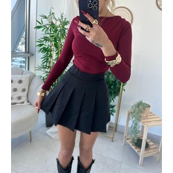 siyah şortlu pileli etek