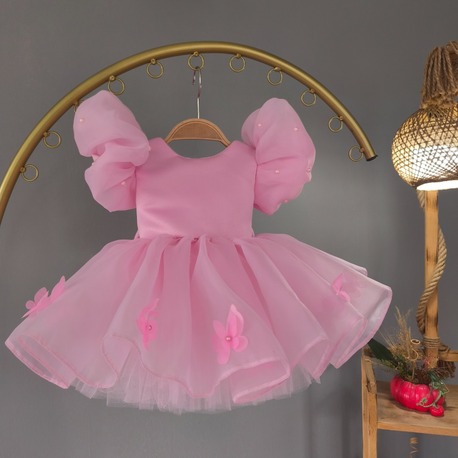 Pembe kelebek detaylı karolin elbise 