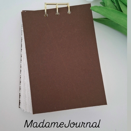 Kenarı tırtıklı defter