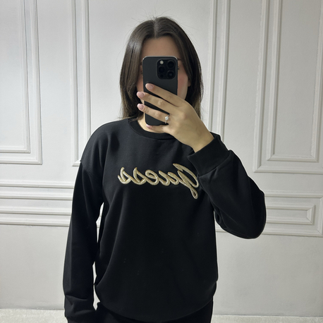 Guess Göğüs Desenli Sweatshirt Siyah