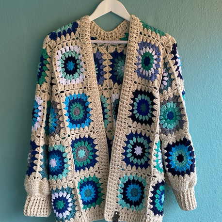 Motif Hırka