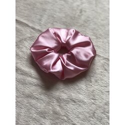 pembe saten
