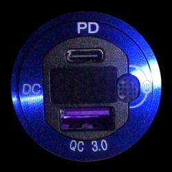 USB Hızlı Şarj Başlığı TYPE-C USB Çıkışlı ve Akü Voltaj Göstergeli 