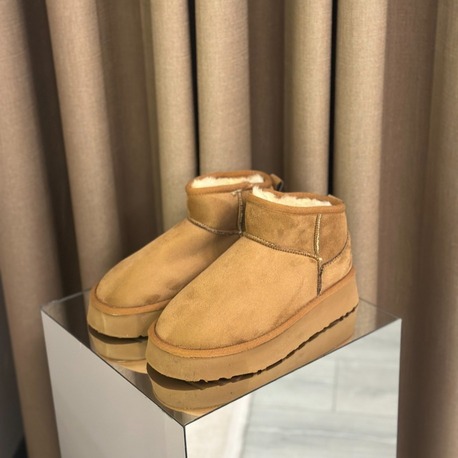 Ugg Bot Taba