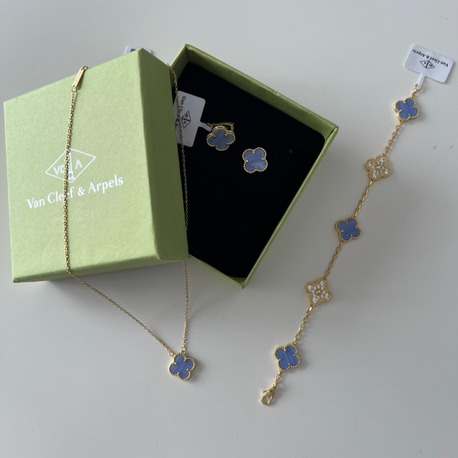 Van Cleef & Arpels Bileklik Kolye Küpe Seti