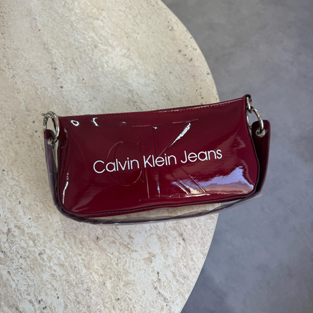 CALVİN KLEİN SCULPTED SHOULDER BAG