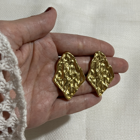 Dokulu Gold Çelik Küpe