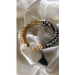 Gold ve Kaz Ayağı Desenli Bileklik