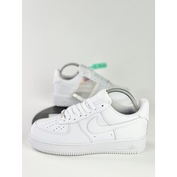 NİKE AİR FORCE 1 CLASSIC 