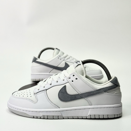 NİKE DUNK LOW GS 