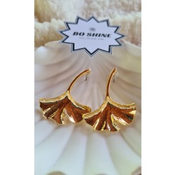 YAPRAK DESEN BÜYÜK ŞIK KÜPE GOLD RENGİ