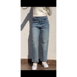 Straight Fit Jean
