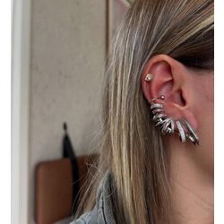Çoklu görünüm gümüş earcuff 