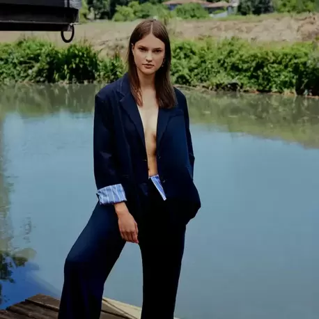 Astarı Çizgili Blazer Ceket Bel Detaylı Bol Paça Pantalon Lacivert Takım Elbise