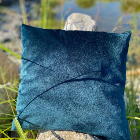 Emerald Dusk 50 x 50 Kadife Kırlent Kılıfı