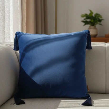 Velvet Nocturne 45x45 Kırlent Kılıfı