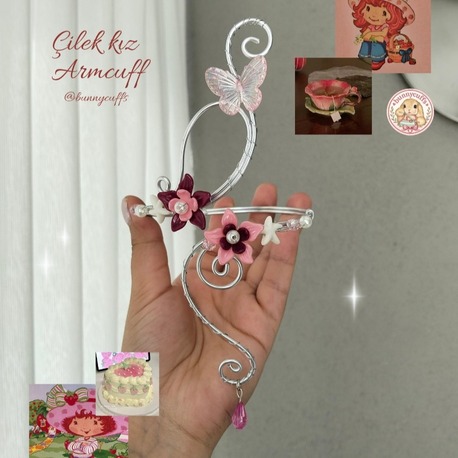 Çilek kız armcuff ♡︎