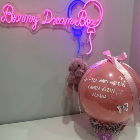 Yeni doğan tebriği balon+sarılan tavşan
