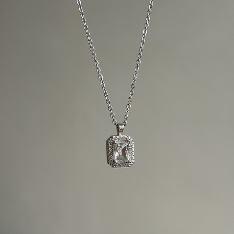 Çelik Şık Baget Taşlı Silver Kolye