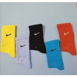 5 li renkli Nike coraplar 