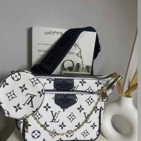 Beyaz LV Desen Multi Pochette Crossbody – Zincirli & Mini Cüzdanlı