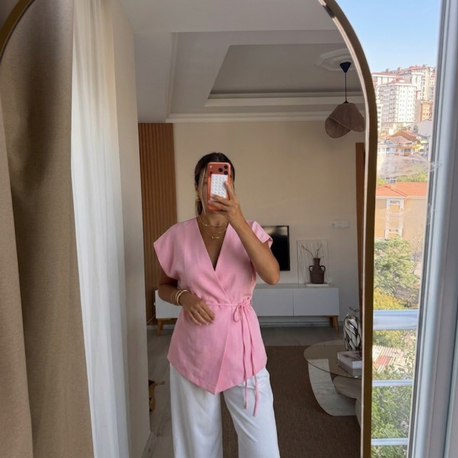 Astarlı pembe yelek