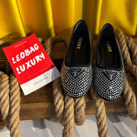 Prada Taşlı Babet