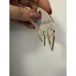Harika bir küpe
