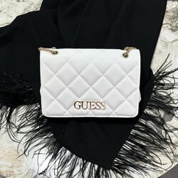 Guess Kapitone Model