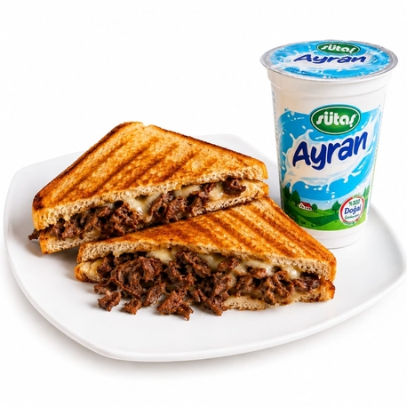 Kavurmalı Tost + 330 ml Küçük ayran