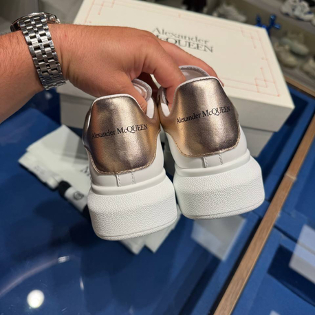 Alexander McQueen 