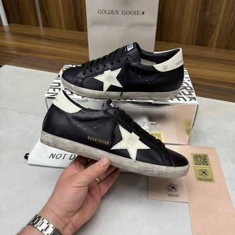 Golden Goose 