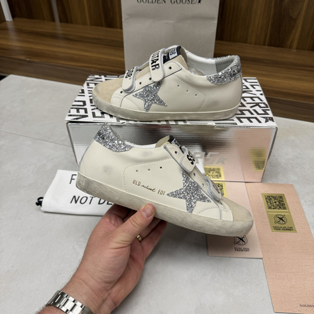 Golden Goose