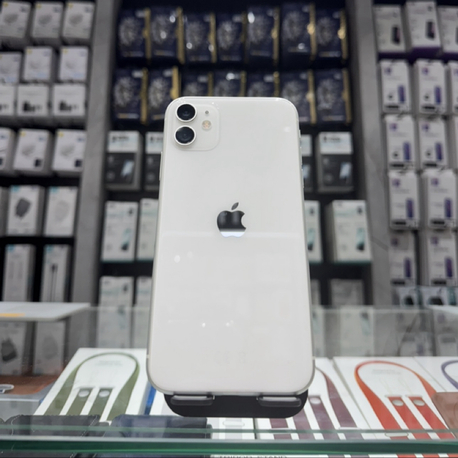 (3) İPhone 11 64GB Beyaz Pil%100