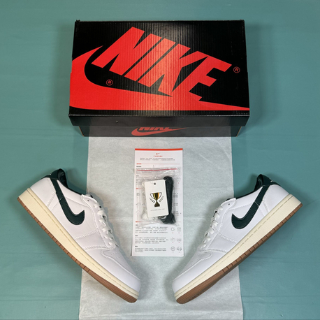 Jordan Low White Green