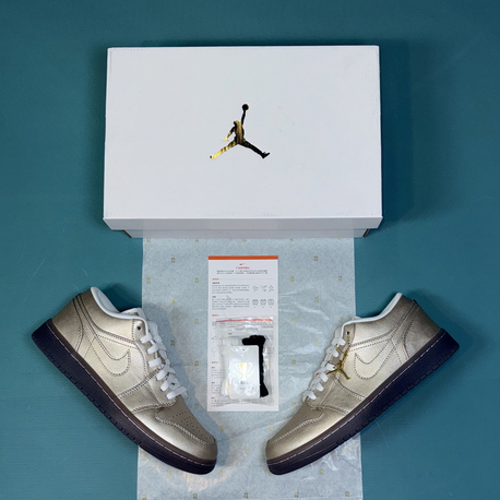 Jordan Low Champagne