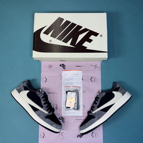 Jordan Low Travis Gri