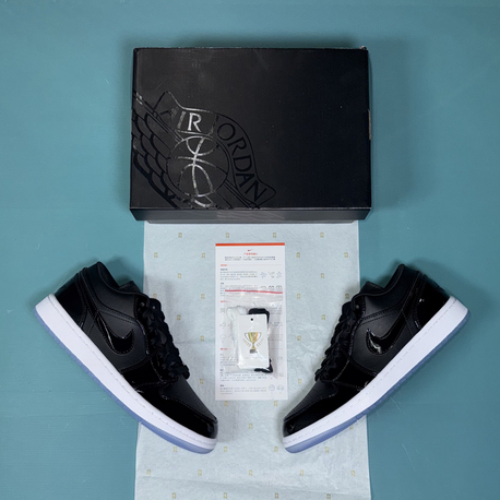 Jordan Low Space Jam