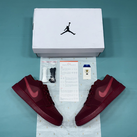 Jordan Low Valentine