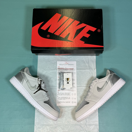 Jordan Low Silver Ash