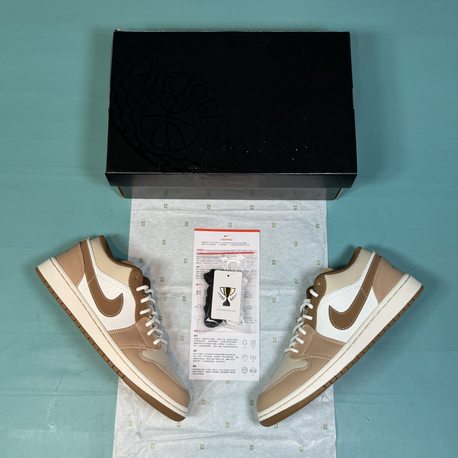 Jordan Low Khaki