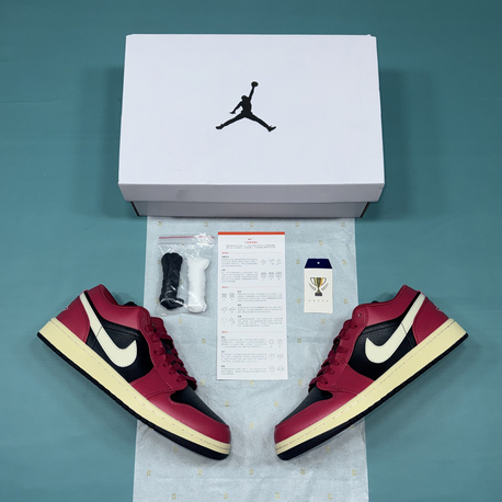 Jordan Low Krem Siyah