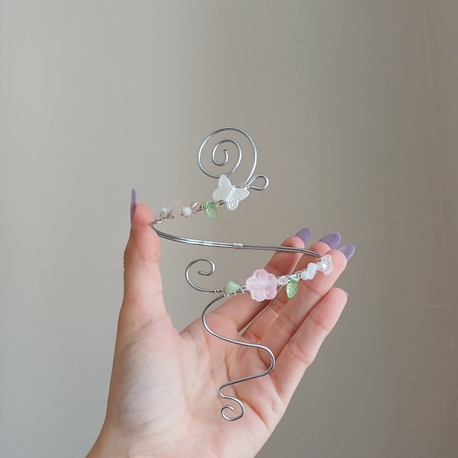 spring arm cuff