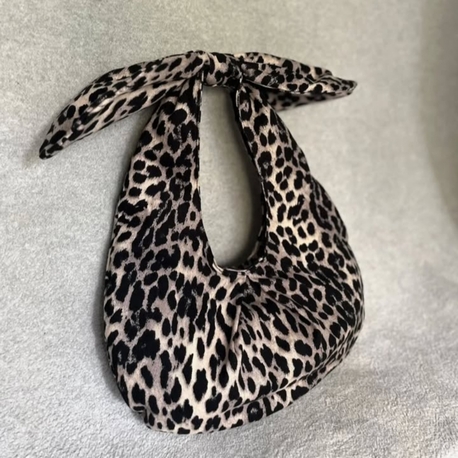 Leopar fiyonklu Mini Bag