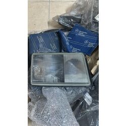 Mercedes W124 1.ci seri yolcu taraf far camı orjinal yıldızlı 