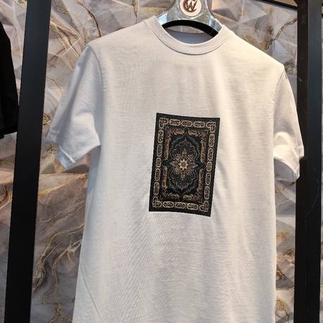 2021 Ön Kilim Baskılı Beyaz Basic T-shirt